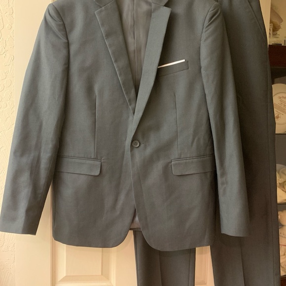 SHEIN Charcoal Gray Men's Suit - Picture 1 of 16